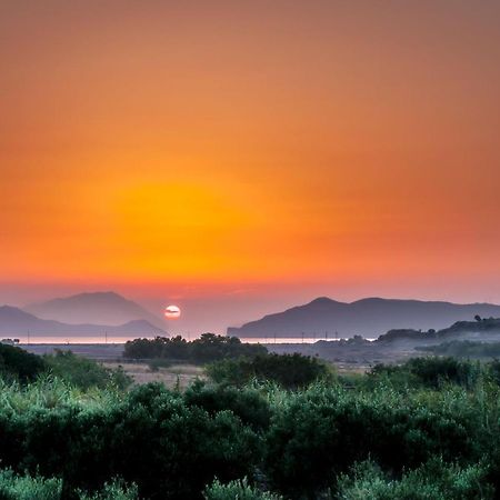 Milos Bay View Zefiría エクステリア 写真